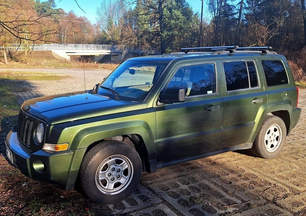 Jeep Patriot cena 12000 przebieg: 169000, rok produkcji 2007 z Błonie małe 46